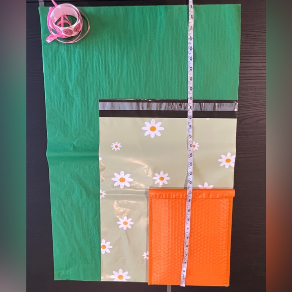 Bright Autumn Poshkit! Gift Wrap & Mailing Starter Kit (15) - Picture 8 of 14